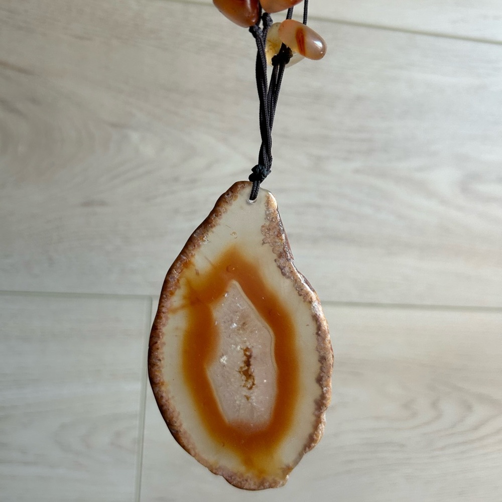 Handmade Banded Agate Slice Pendant Carnelian Stone Beaded Necklace - Picture 5 of 7